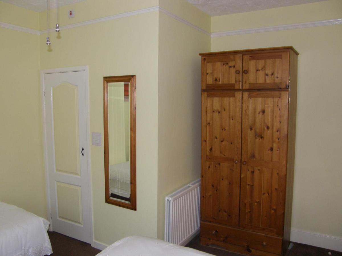 Kingswinford Guest House ペイントン エクステリア 写真