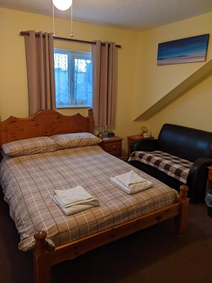 Kingswinford Guest House ペイントン エクステリア 写真