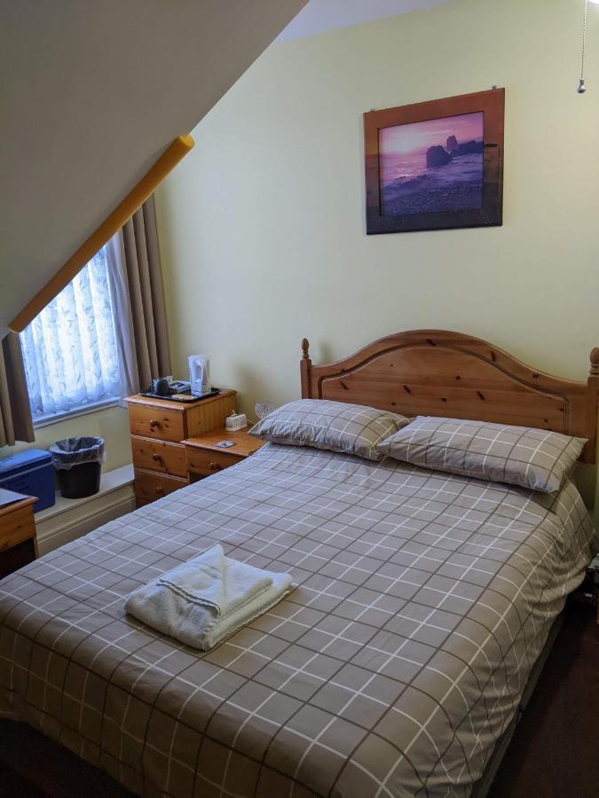 Kingswinford Guest House ペイントン エクステリア 写真