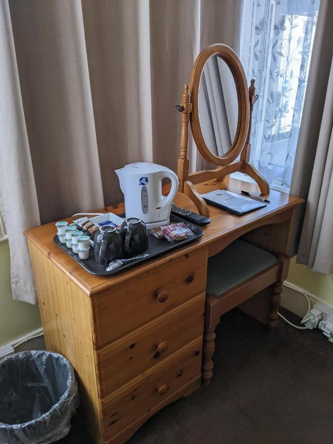 Kingswinford Guest House ペイントン エクステリア 写真